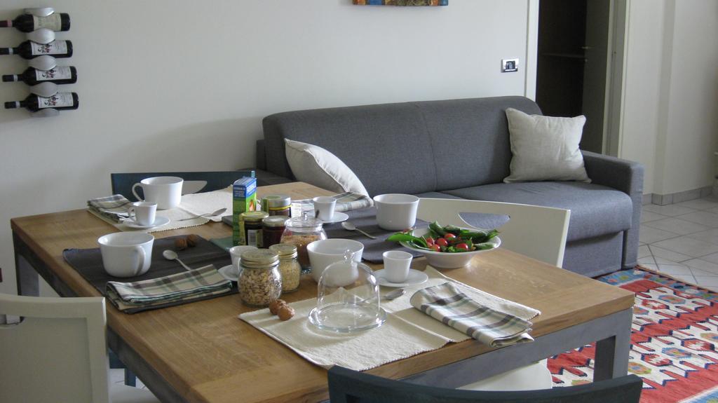 Holiday Home Cannubi In ברולו מראה חיצוני תמונה