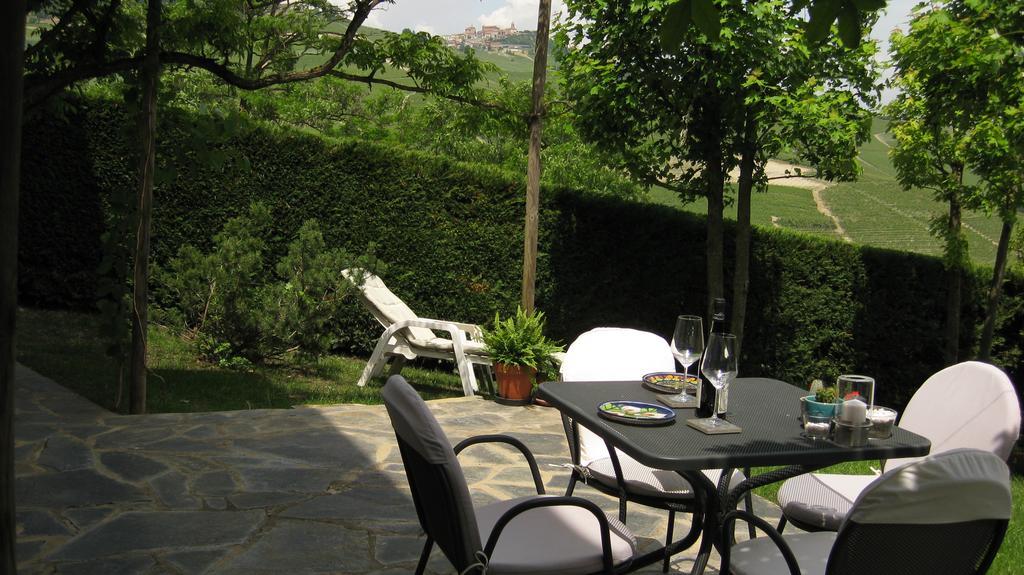 Holiday Home Cannubi In ברולו מראה חיצוני תמונה