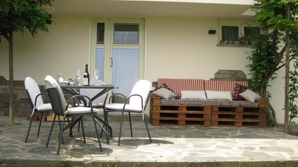 Holiday Home Cannubi In ברולו מראה חיצוני תמונה