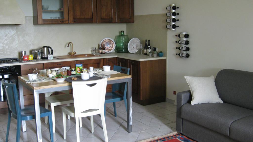 Holiday Home Cannubi In ברולו מראה חיצוני תמונה